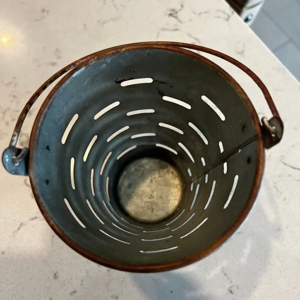 Small farmhouse basket